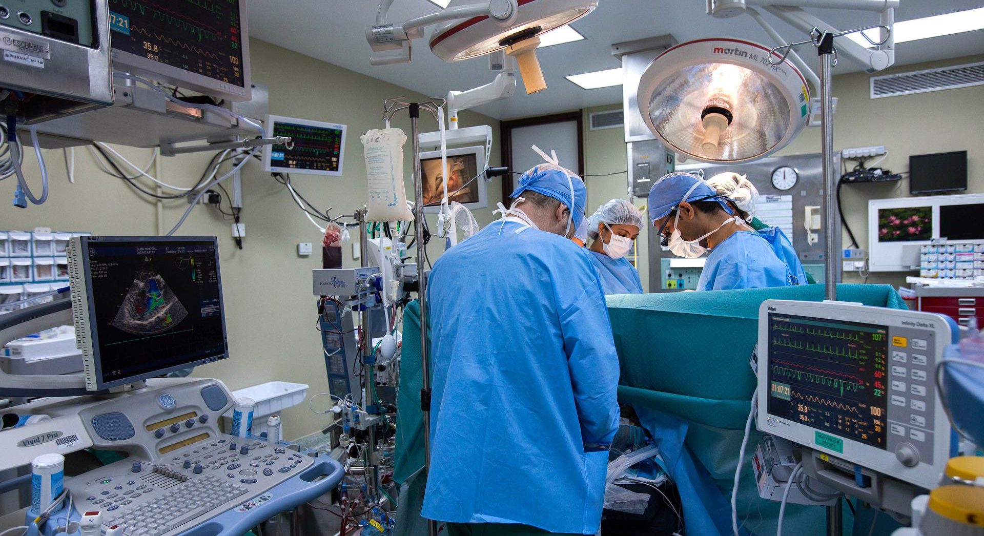 https://www.zaneo.hr/wp-content/uploads/2022/05/medical-g2aa1a4c16_1920-e1651571876990.jpg